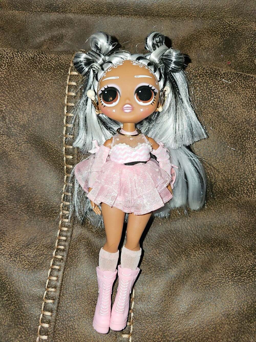 Lol Surprise Omg Sunshine Makeover Switches Fashion Doll